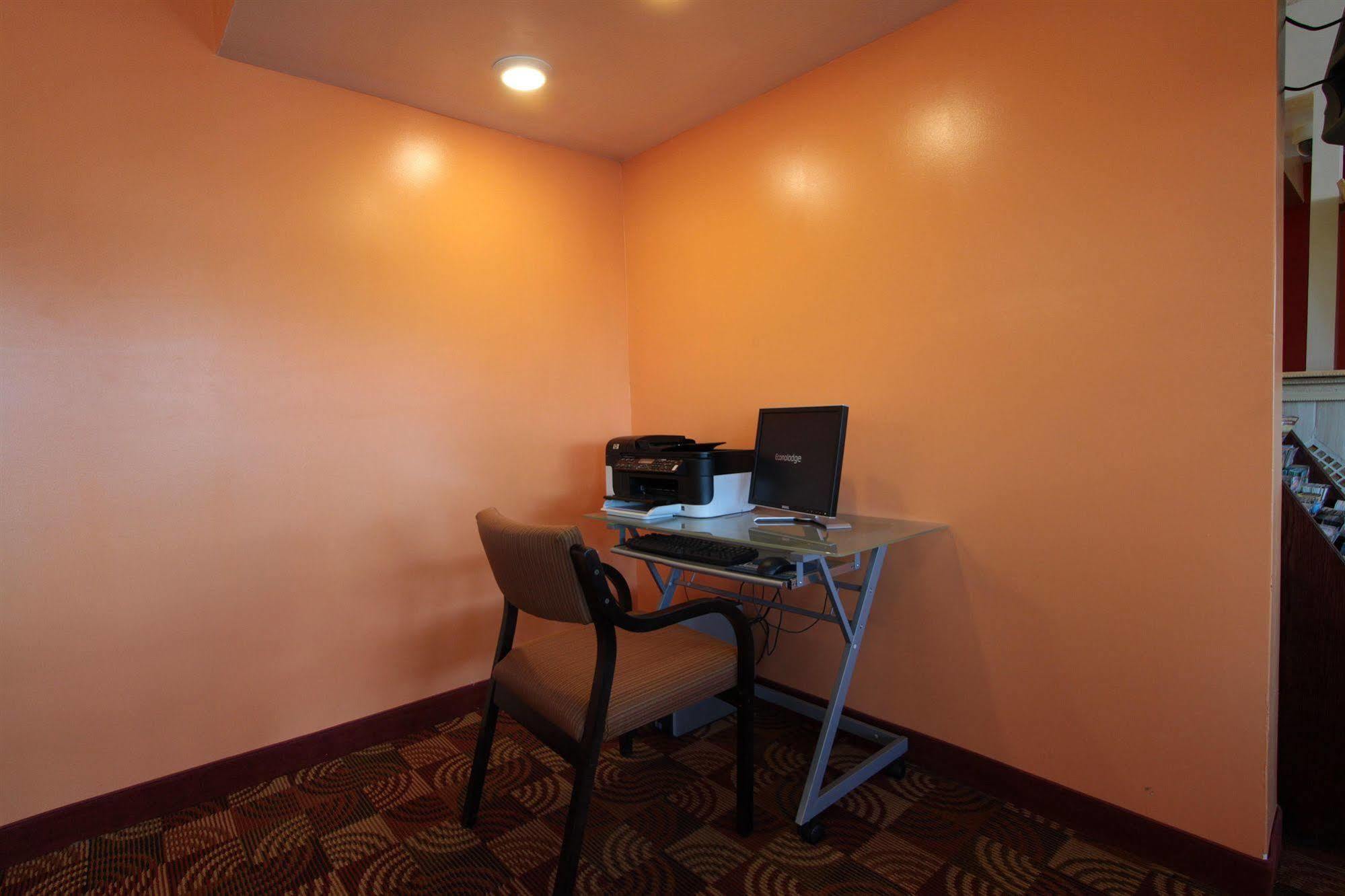 Days Inn By Wyndham Independence Esterno foto
